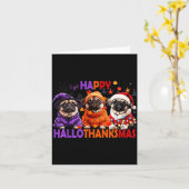 Happy Hallothanksmas Funny Pug Halloween Thanksgiv Kaart (Gele Bloem)