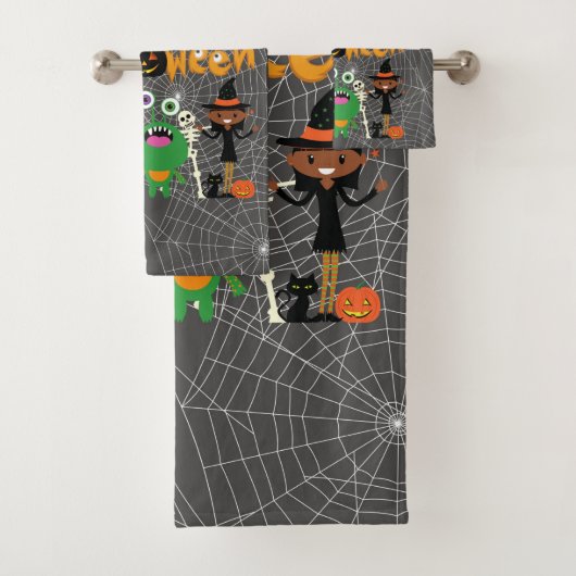 Happy Halloween Kids Cute and Spooky Bad Handdoek (Insitu)