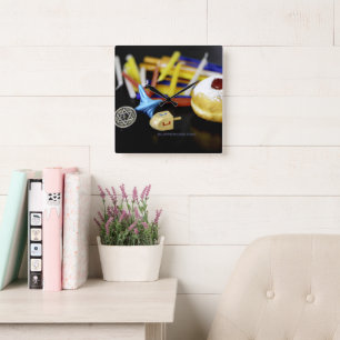 Happy Hanukkah Star van David menorah Dreidel Slip Vierkante Klok