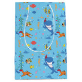 Happy Kersthaai Medium Cadeauzakje (Voorkant)