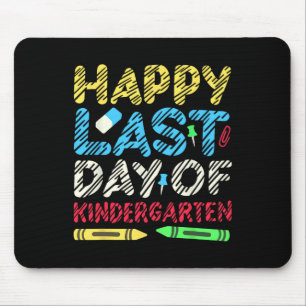 Happy Last Day of Kindergarten Afstuderen 2025 STU Muismat