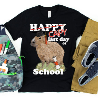 Happy Last Day of School Capybara Afstuderen T-shirt