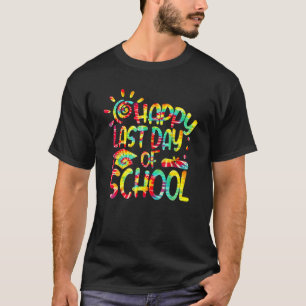 Happy Last Day Of School Hello Summer Studentand A T-shirt