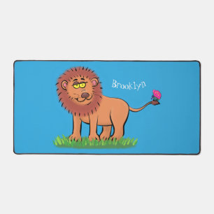 Happy lion met vlinderse cartoon illustratie bureaumat