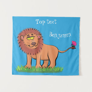 Happy lion met vlinderse cartoon illustratie wandkleed