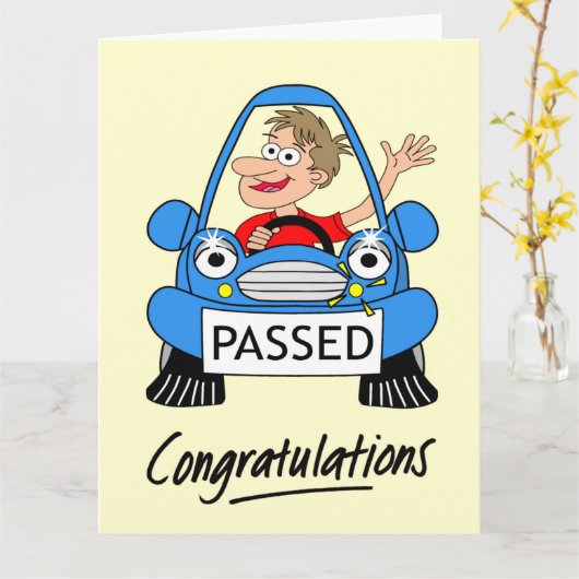 Happy Male heeft net een rijexamen afgelegd Kaart (Gele Bloem)