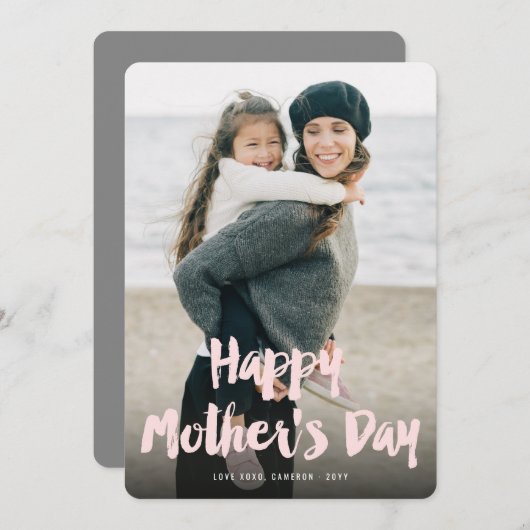 Happy Moederdag Bold Brush Script Moderne foto Kaart (Voorkant / Achterkant)