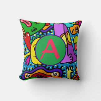 HAPPY MONSTER DOODLE CRITTERS PILLOW INITIAAL KUSSEN
