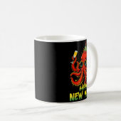 Happy New Year 2026 Octopus Drinking Champagne New Koffiemok (Voorkant rechts)