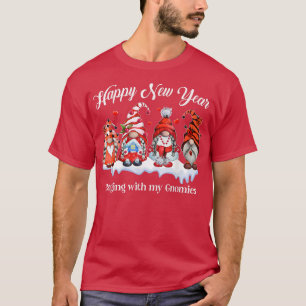 Happy New Year Chillin met mijn Gnomen Women Kinde T-shirt