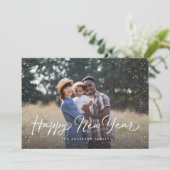 Happy New Year Script Sneeuwfoto Feestdagenkaart (Staand voorkant)