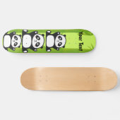 Happy Panda met Bamboo en Cherry Blossom Skateboard (Horizontaal)