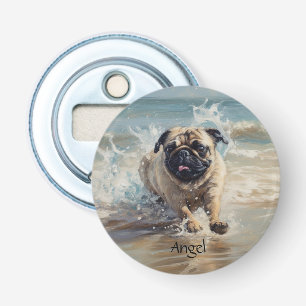 Happy Pug op het strand aanpasbaar Button Flesopener