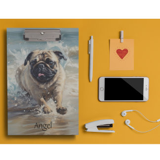 Happy Pug op het strand aanpasbaar Klembord