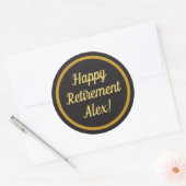 Happy Retirement Zwart en Goud Ronde Sticker (Envelop)