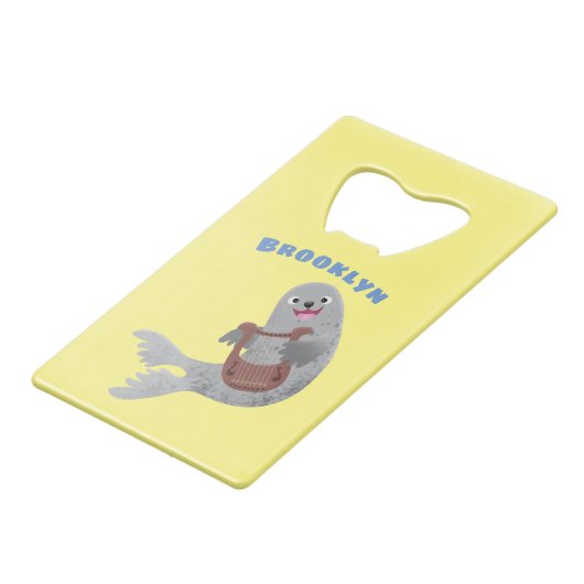 Happy schattige harp seal cartoon illustratie kredietkaart flessenopener (Voorkant Gekanteld)