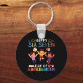 Happy Six Seven Day Of Kindergarten Student Back T Sleutelhanger (Voorkant)