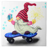 Happy Skater Gnome met Gifts en Sparkler - Fun Tegeltje (Voorkant)