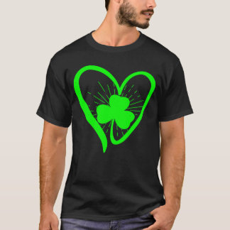 Happy St Patrick's Day Irish Shamrock Heart Family T-shirt