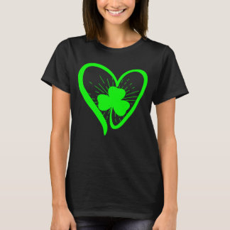 Happy St Patrick's Day Irish Shamrock Heart Family T-shirt