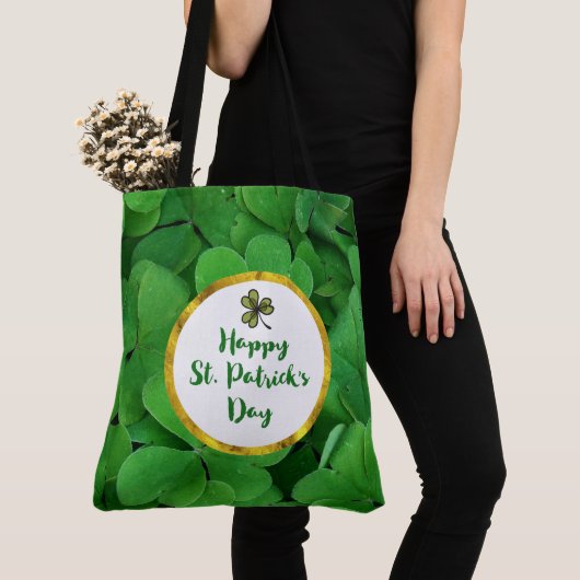 Happy St. Patrick's Day met Green Clovers Tote Bag (Dichtbij)