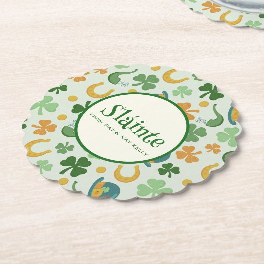 Happy St. Patrick's Day Shamrocks papieren Onderze Kartonnen Onderzetters (Gekanteld)