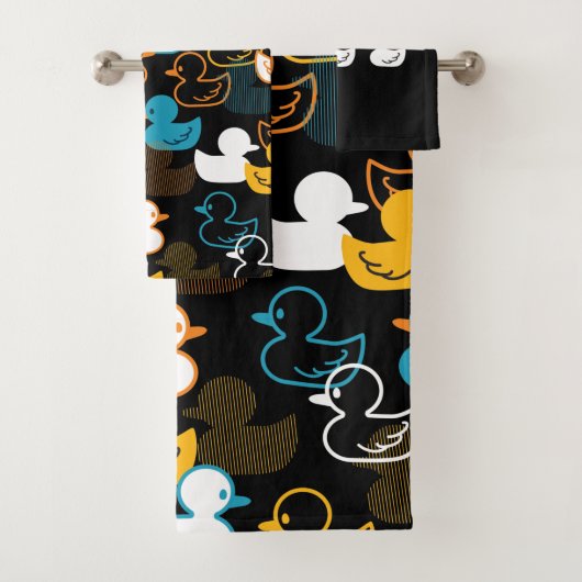Happy Swimming a Paddling of Ducks Pattern Bad Handdoek (Insitu)