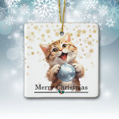 Happy Tabby Kitten with Christmas Tree Bulb Keramisch Ornament