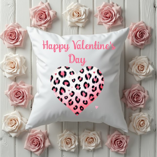 Happy Valentine's Day Pink Leopard Heart Kussen (Creator heeft geüpload)