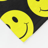 Happy Yellow Faces Pattern Black Fleece Deken (Hoek)