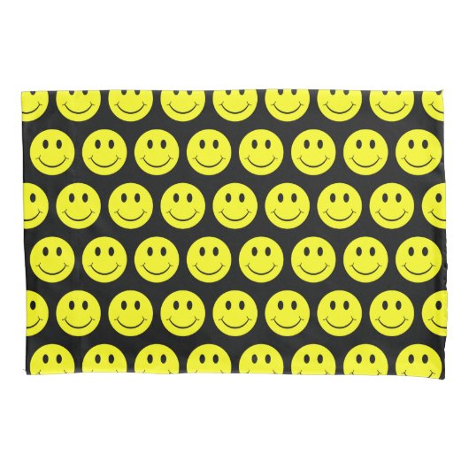 Happy Yellow Faces Pattern Black Kussensloop (Voorkant)
