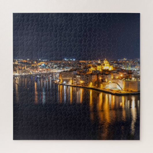 Harbour op Malta verlicht 's nachts Legpuzzel (Verticaal)