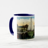 Harbour Scene, Gloucester, MA  Mok (Voorkant links)