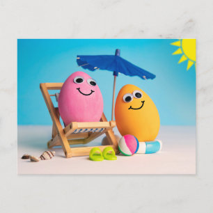 Harde gekookte eieren op het strand feestdagenkaart