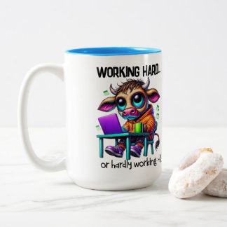 Hardly Working  Tweekleurige Koffiemok