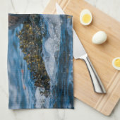 Harlequin Duck in oceaansurf Theedoek (Quarter Fold)