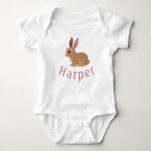 Harper Custom Bunny Nursery Meisjes Naam onthullen Romper (Voorkant)