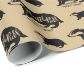 Harry Potter | HUFFLEPUFF™ Silhouette Typografie Cadeaupapier (Rol Hoek)