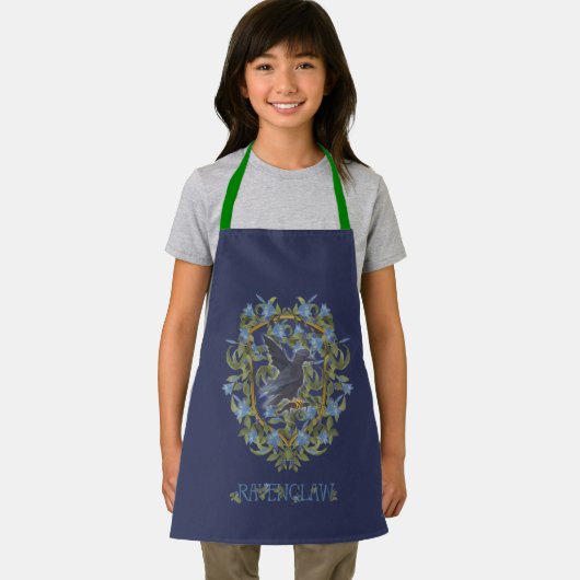 HARRY POTTER™ | RAVENCLAW™ Crest Schort (Insitu)