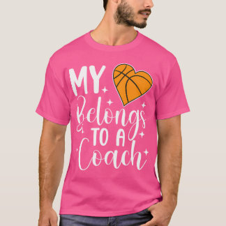 Hart behoort tot basketbalcoach vrouw van een bask t-shirt