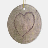 Hart dat in een boom is gekapt keramisch ornament (Links)