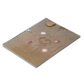 hart in het zand met schelpen notitieboek (Linkerzijde)