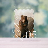 Hart Script Golvende Foto Trouwtafel Nummer Acryl Bord (Neutraal)