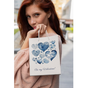 Harten in Delfts Blauw, valentijn aanpasbaar Medium Cadeauzakje