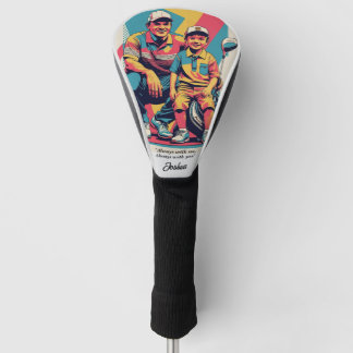 Hartverwarmende vader en zoon golfmoment op vaderd golfheadcover