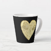 Hartvormige chips latte mok (Rechterhoek)