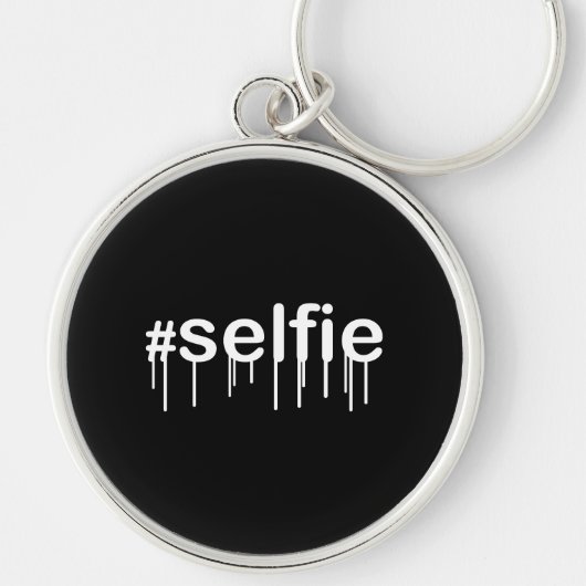 Hashtag Selfie Drooling on Black Sleutelhanger (Voorkant)