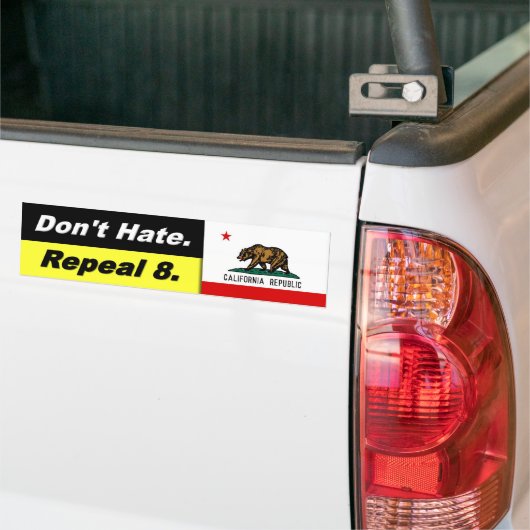 Hate Repeal 8 w niet. Cali Flag - Bumpersticker (Op Truck)