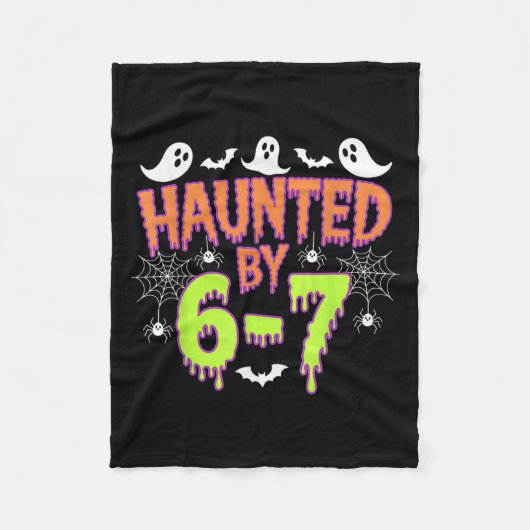 Haunted By 6 7 Fleece Deken (Voorkant)