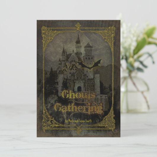 Haunted Castle Halloween Fête Invitation (Debout devant)